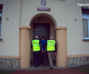 Pobił bez powodu 42-letniego mężczyznę butelką. Zakrwiawiona ofiara znaleziona przy drodze
