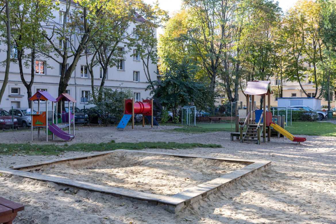 Poznań. Morze zniczy w miejscu tragedii