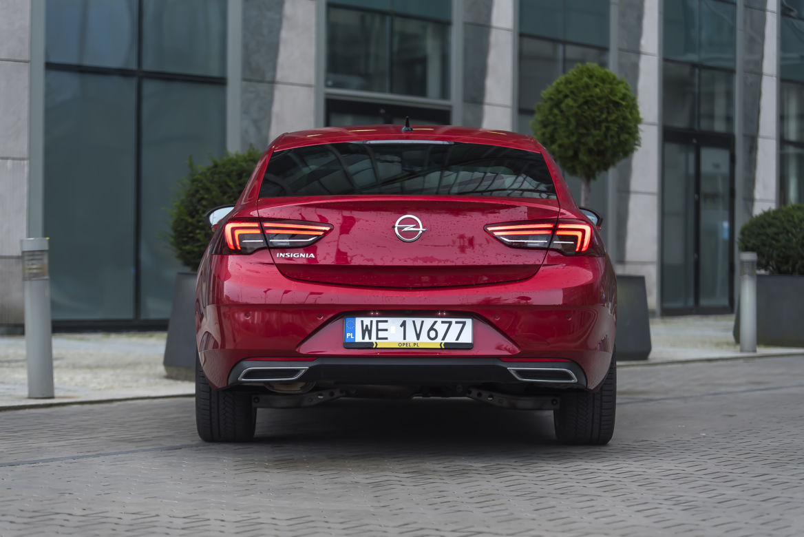 Opel Insignia 2.0D 174 KM FWD 6MT Elegance
