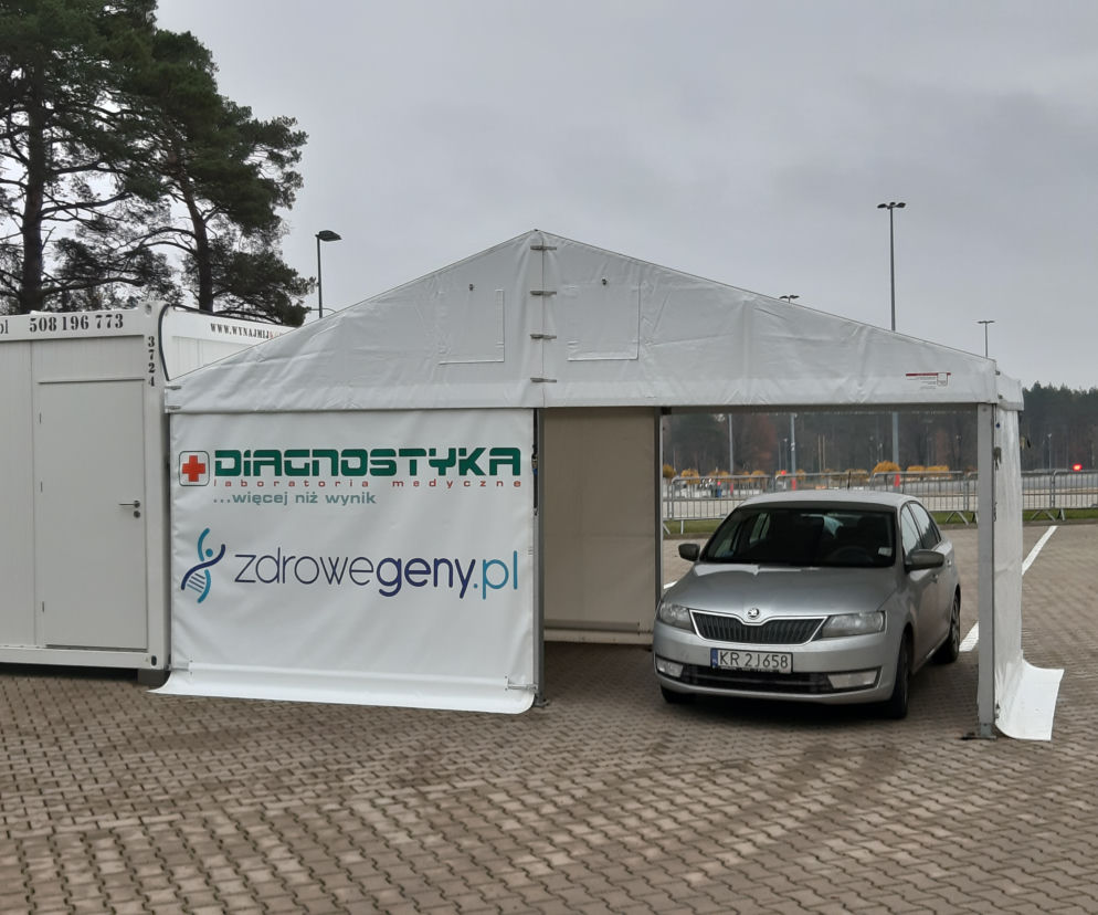 Na Stadionie Miejskim w Białymstoku działa mobilny punkt wykonywania testów na COVID-19
