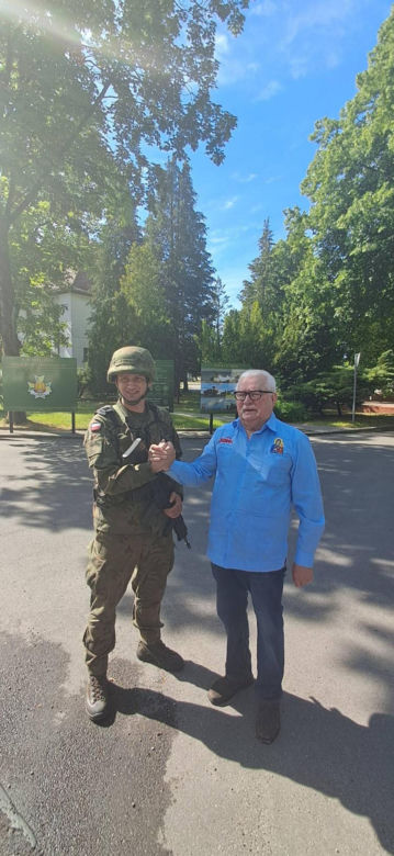 Jedni hucznie świętowali rocznicę wyborów z 1989 r., inni dusili prawdziwki