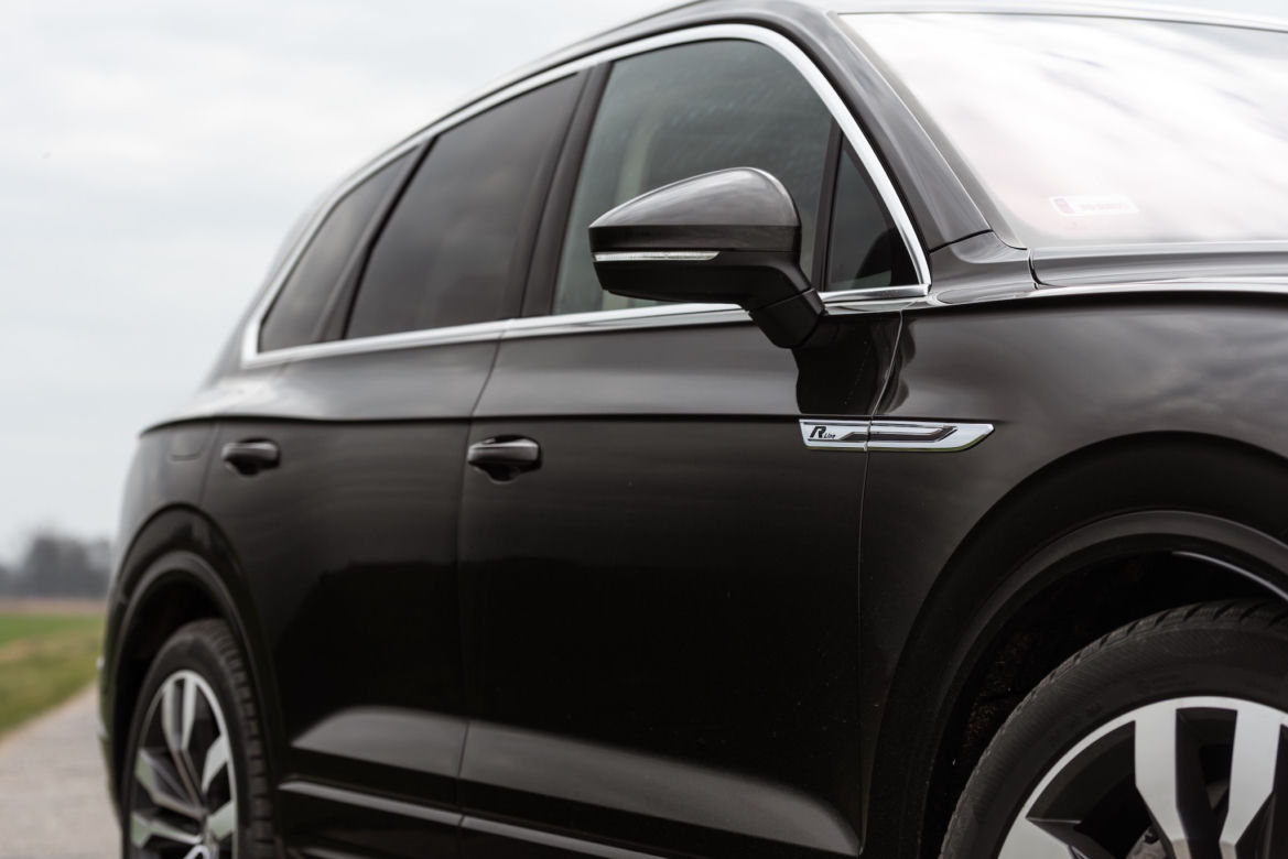 Volkswagen Touareg R Line 4.0 V8 TDI 422 KM