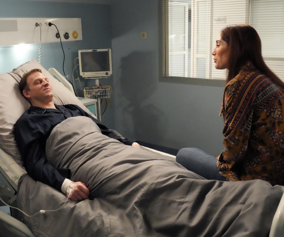 Barwy szczęścia, odcinek 3316: Uwolniony Łukasz wydobrzeje w szpitalu! Jego koszmar z więzieniem przez wariatkę Agnieszkę wreszcie się skończy - ZDJĘCIA