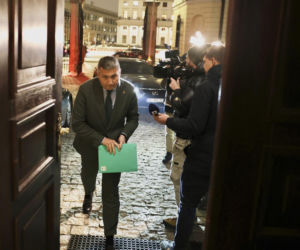 Afera przed IO. Piesiewicz i Małysz przyjechali do ministra sportu