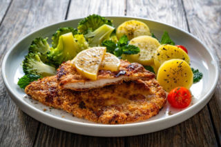 Schabowe w tej panierce bez bułki tartej to mistrzostwo świata. Hit z Instagrama podbija internet