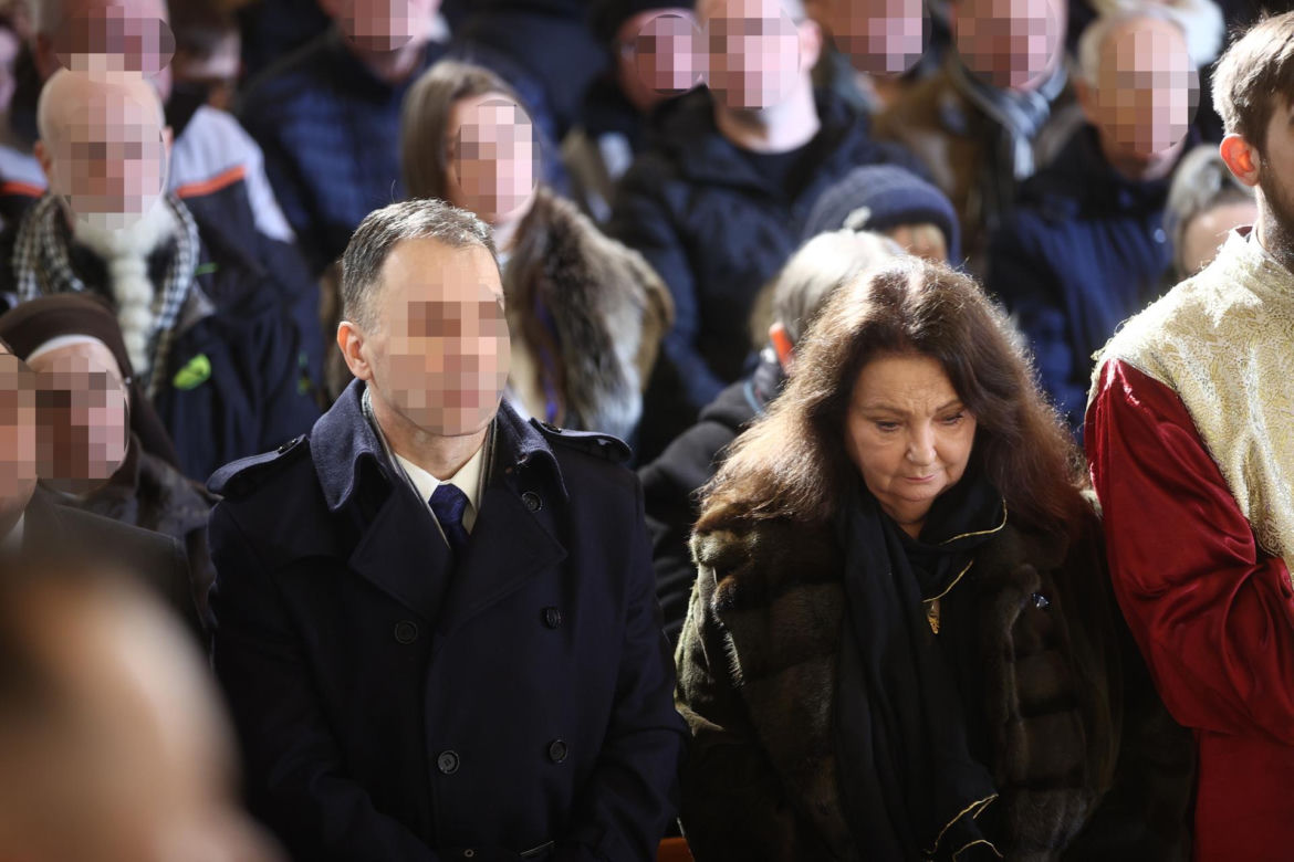 Pogrzeb ks. Isakowicza-Zaleskiego. Tak żegnają zmarłego kapłana