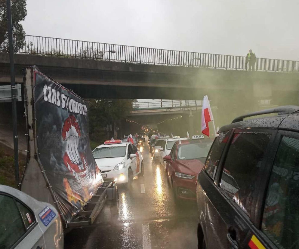 Protest rolników 13.10.2020. UTRUDNIENIA i policja w całej Warszawie