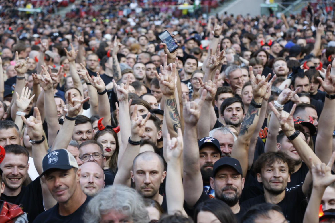 Koncert AC/DC w Warszawie (4.07.2025) - część druga. Organizatorem koncertu jest Live Nation