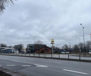 Nietypowy McDonald's przy ul. Radzymińskiej w Warszawie