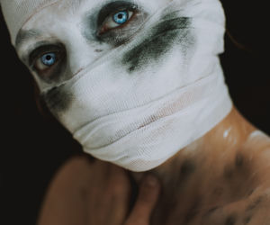 Najlepsze stroje na HALLOWEEN 2021. W tych przebraniach zrobisz furorę! [GALERIA]