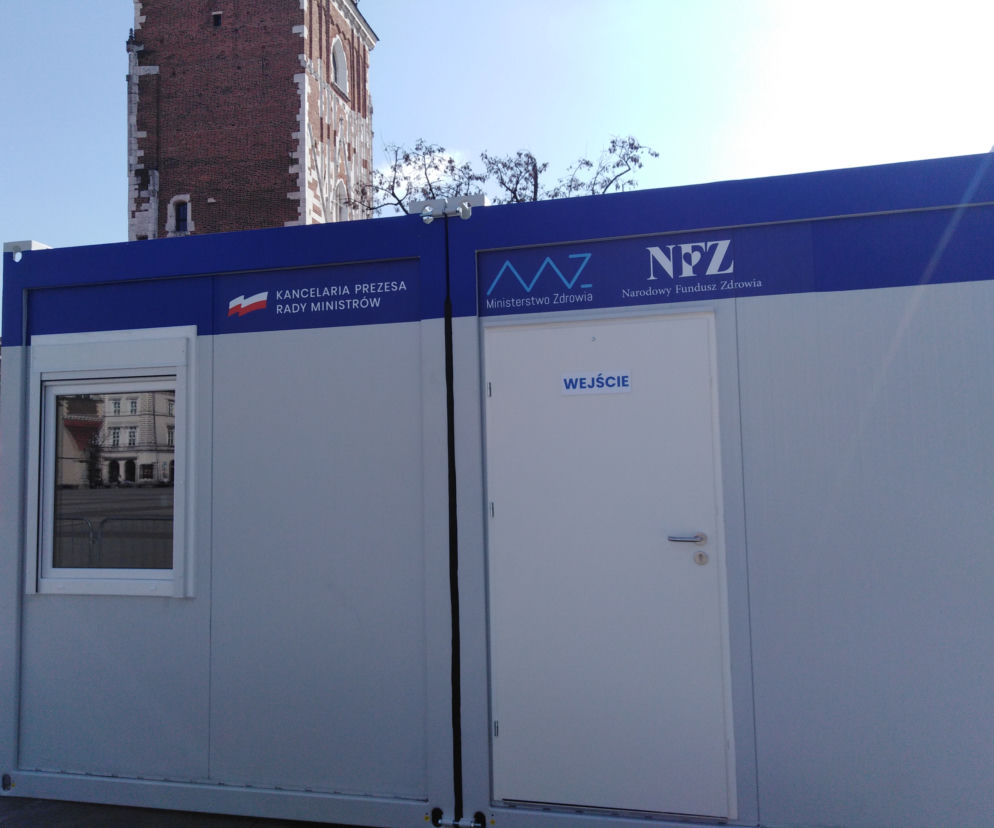 Miasteczko szczepień na Rynku Głównym