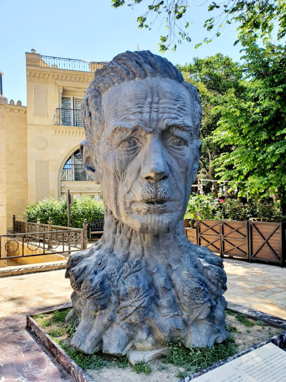 Baku - miasto ognia