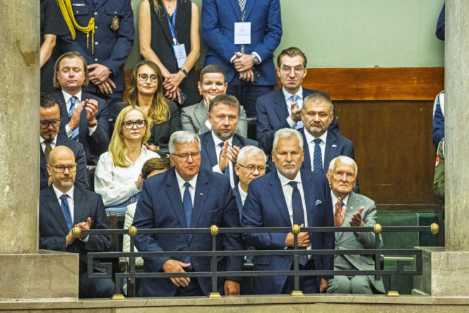 Bronisław Komorowski dorabia do emerytury. 11 tys. zł to dla niego za mało