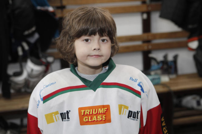 Mateusz Pawłowski jest dziś nie do poznania. Tak zmienił się Kacperek z serialu "Rodzinka.pl"