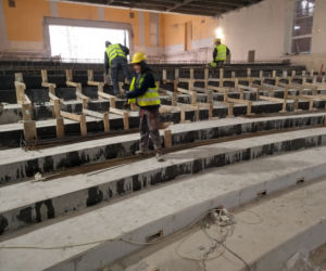 W kieleckim WDK praca wre! Piękna trybuna rośnie w oczach