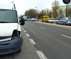 Wypadek na Sokratesa. Kolejny. Kobieta z rana głowy w szpitalu