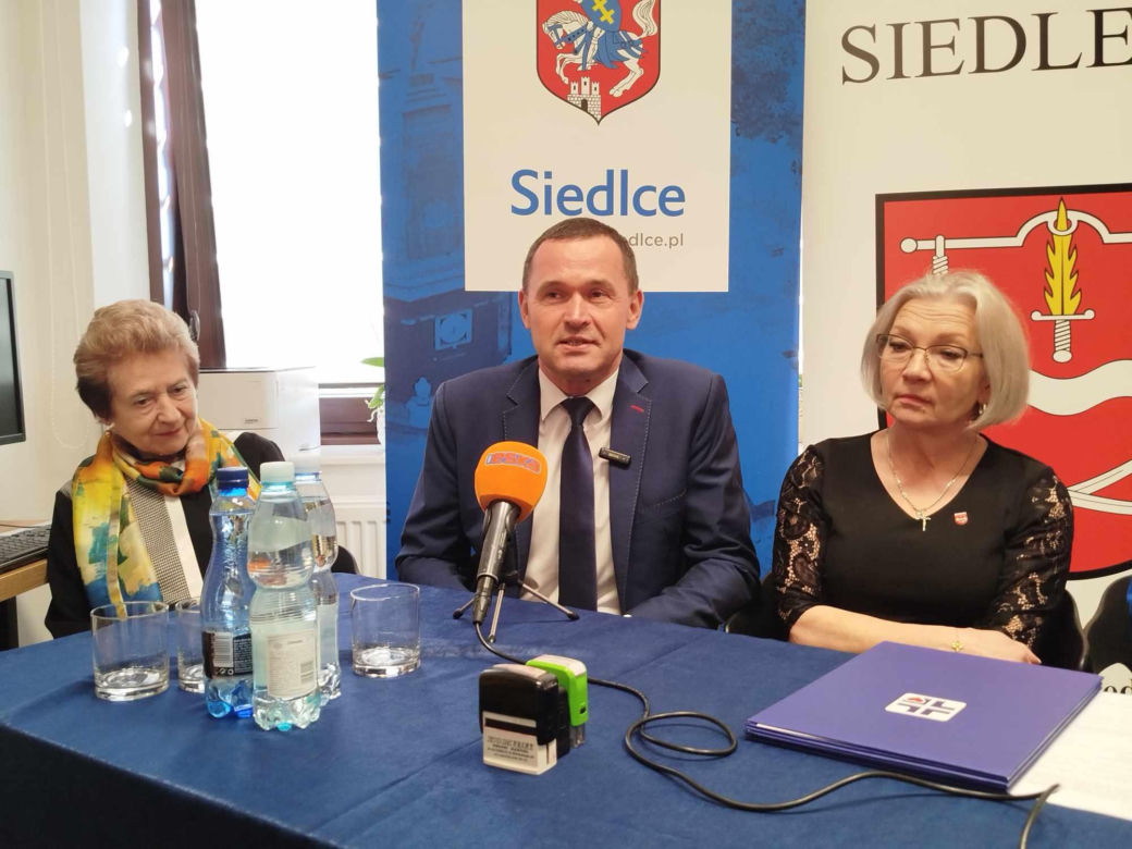 Umowa na przekazanie dotacji na zakup nowego sprzętu dla Szpitala Miejskiego w Siedlcach została podpisana 28 kwietnia