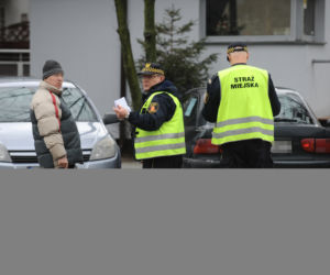 STRAŻNICY MIEJSCY POLUJĄ NA MANDATY.