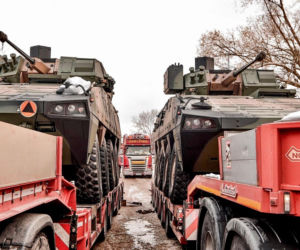 Kolejne partie nowego sprzętu. Brygada Strzelców Podhalańskich odebrała nowe KTO Rosomak z ZSSW-30