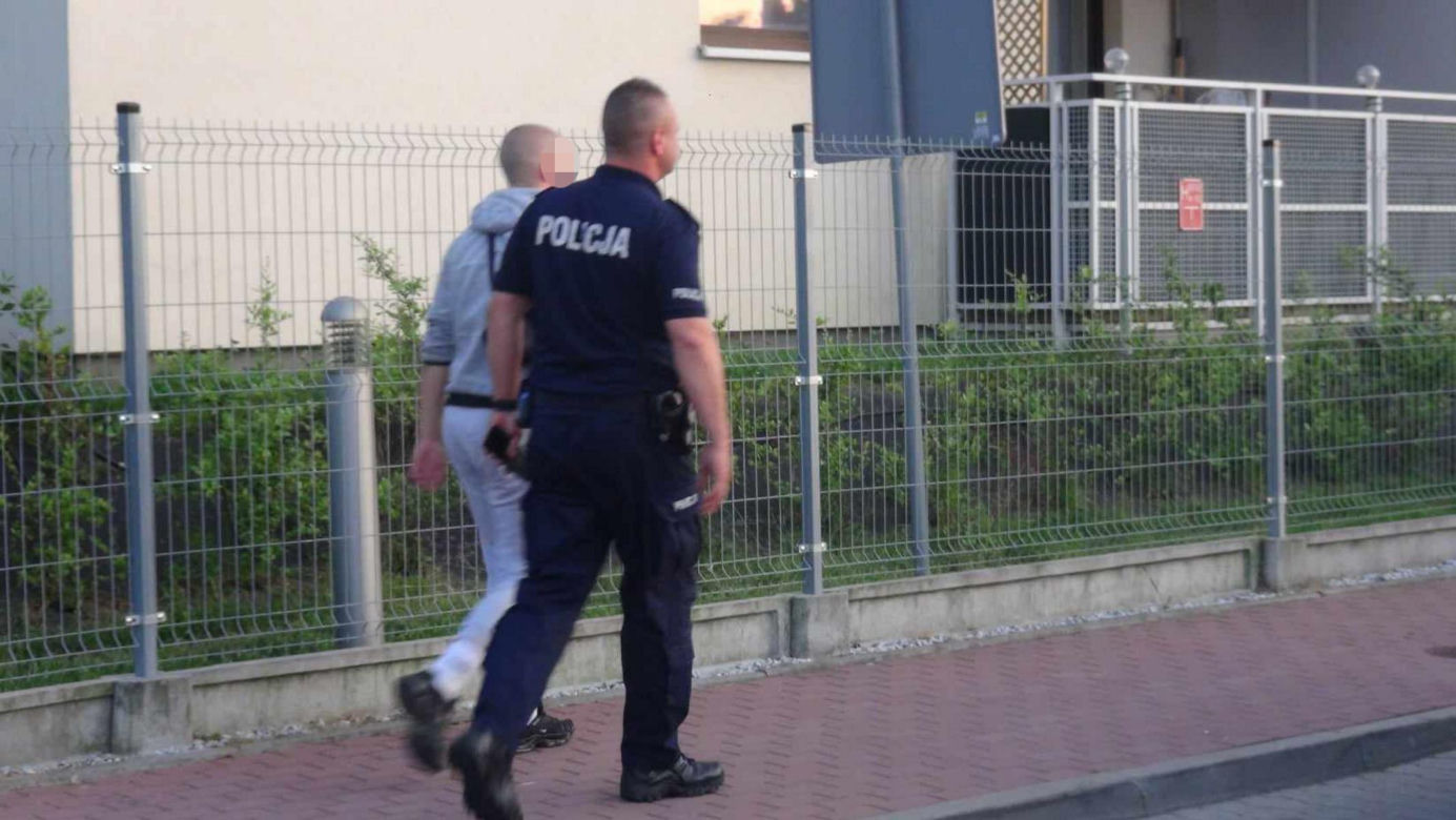 Podźgali nastolatka podczas imprezy. „Dwa razy w plecy”. Prokuratura zdradza kulisy śledztwa