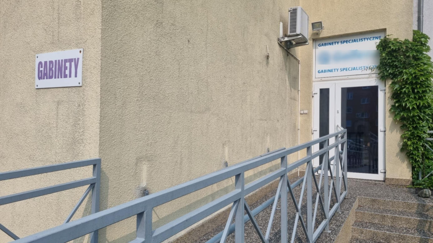 Sceny grozy w gabinecie lekarskim. Rozszalały pacjent zaatakował lekarkę!