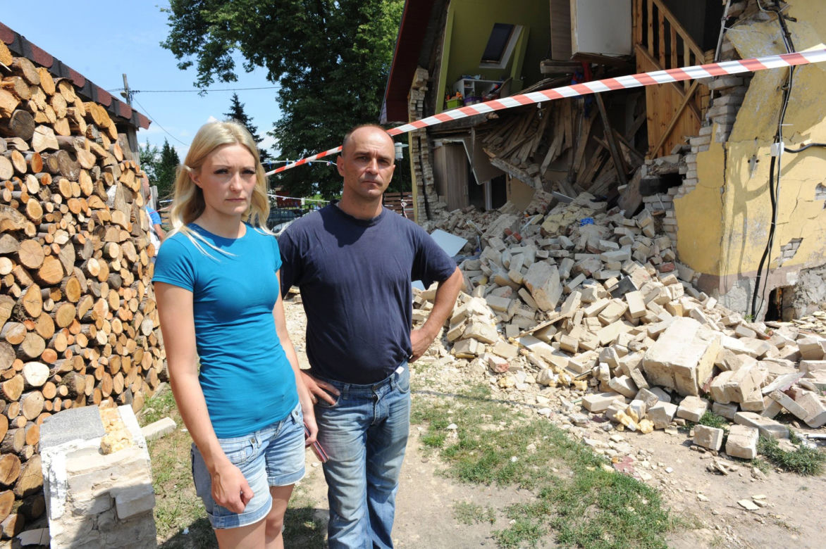 Sosnowo: Wysadzili im dom w dniu ślubu. "Nie chcemy tu wracać"
