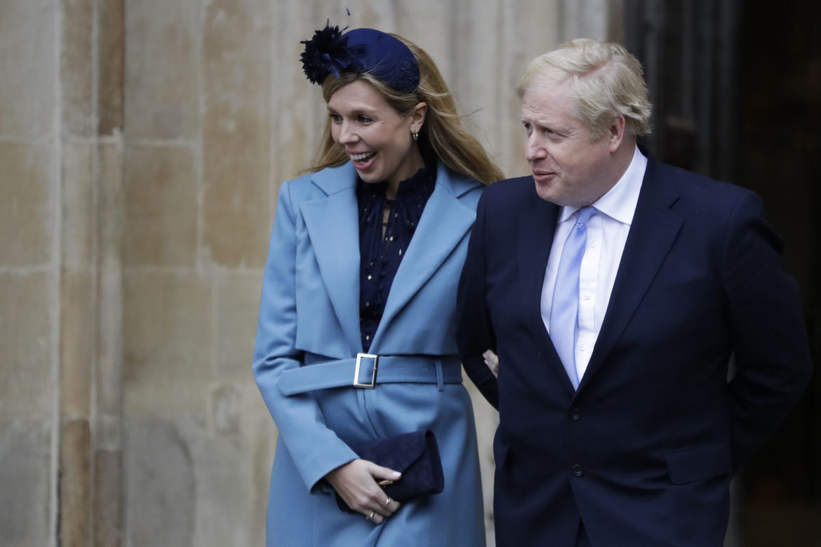 Boris Johnson przestał samodzielnie oddychać. Rozpacz ciężarnej narzeczonej 