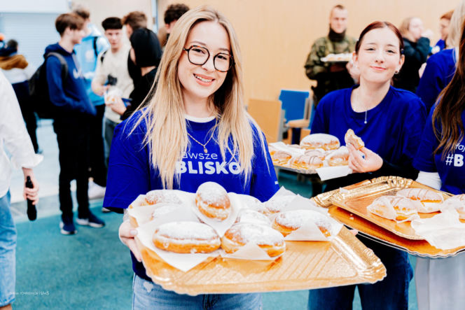 Tłumy młodych ludzi na kampusie. Dzień Otwarty 2025 na Uniwersytecie w Siedlcach za nami