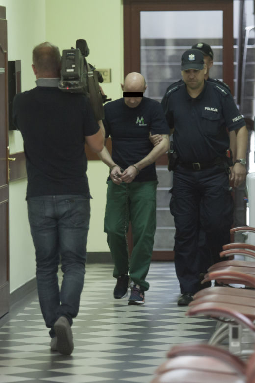 Zwyrodniali rodzice oddawali dzieci pedofilom