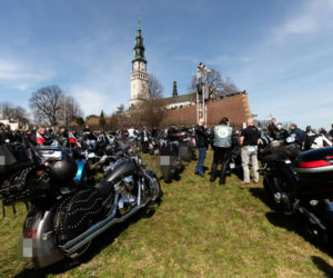 Jasna Góra: Pielgrzymka w środku pandemii. Motocykliści rozpoczęli sezon