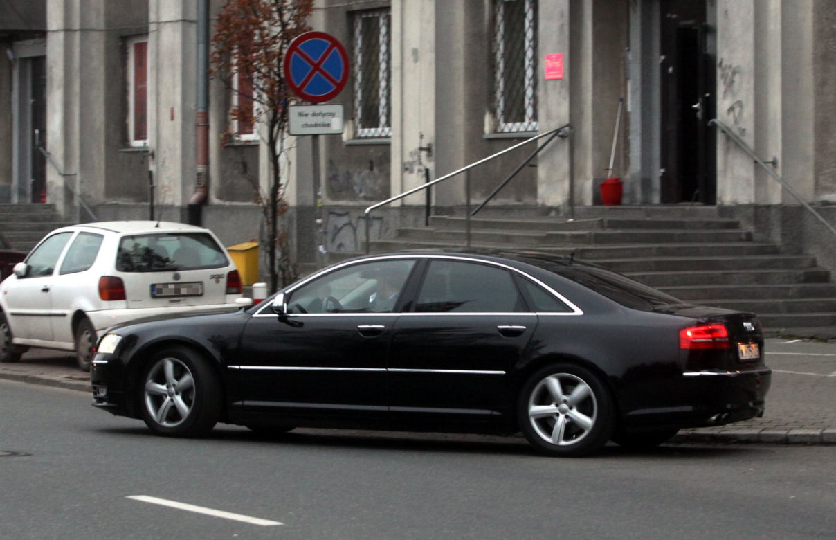 Szef policji nadinsp. Marek Działoszyński jeździ Audi S8