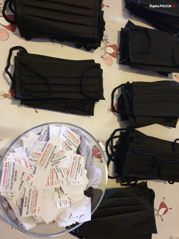 Policjantka z mężem-ratownikiem szyją maseczki dla lekarzy! [ZDJĘCIA]