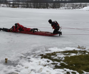Symulacja akcji ratunkowej na zbiorniku Korzeń w Skrzyszowie