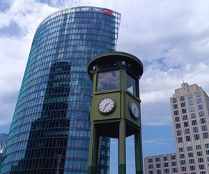 Zegar z sygnalizatorem na Potsdamer Platz