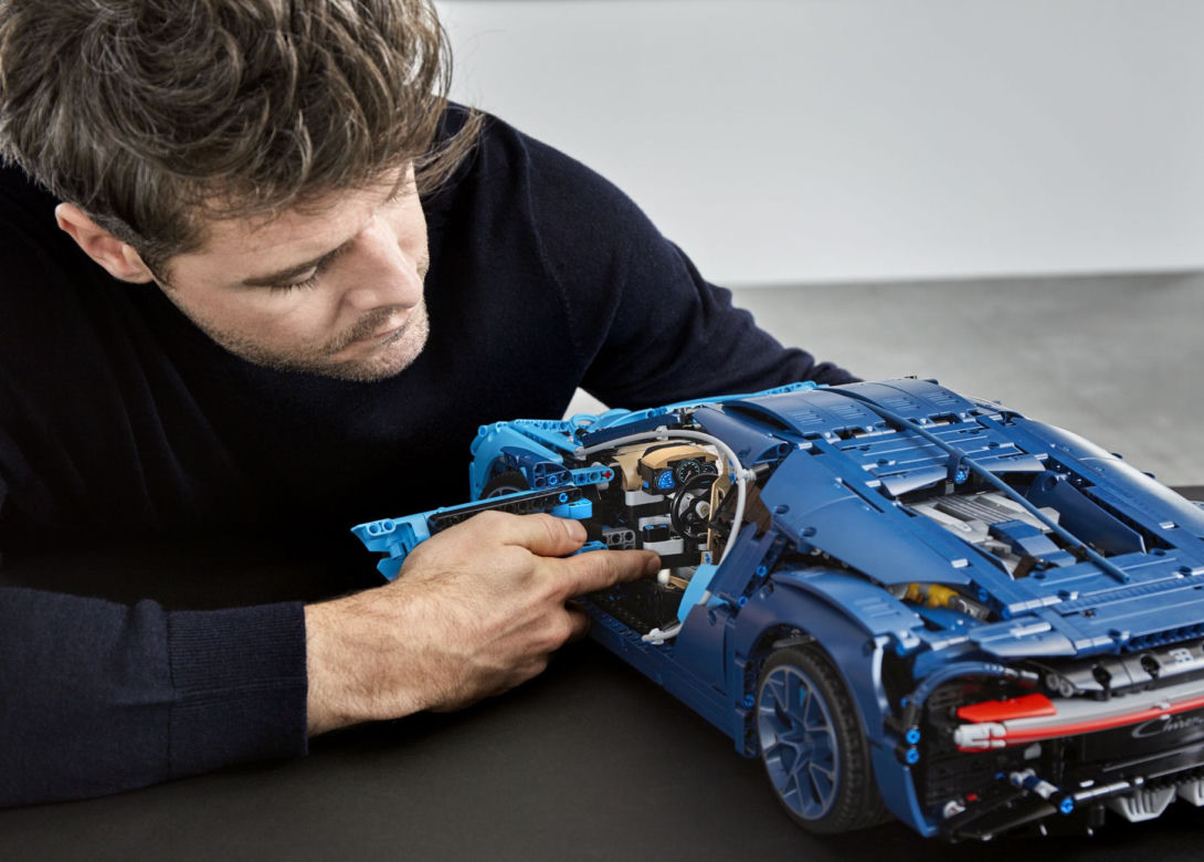Bugatti Chiron z klocków LEGO