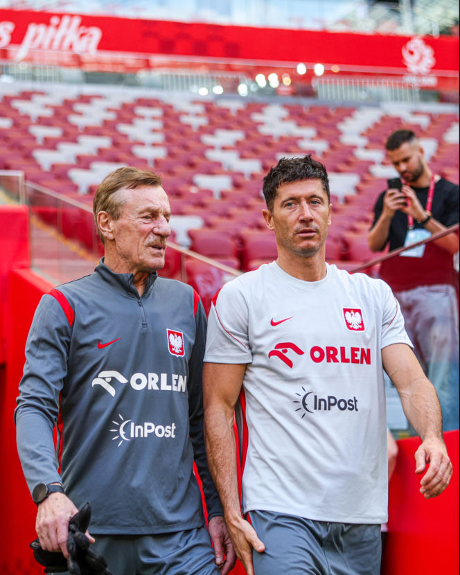 Jan Urban, Emmanuel Olisadebe i kadra