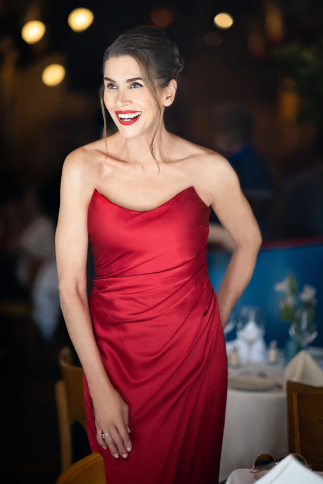 Nieznana historia Debbie Dickinson