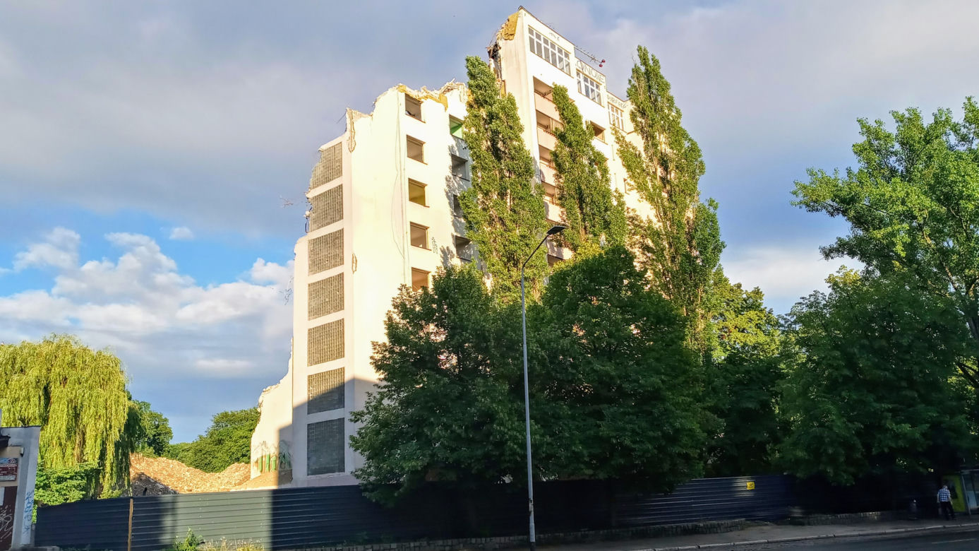 Rozbiórka Domu Marynarza - lipiec 2020