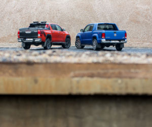 Volkswagen Amarok V6 3.0 TDI 258 KM 4Motion DSG8 Aventura vs. Toyota Hilux 2.4 D-4D 150 KM 4x4 AT6 Selection 50