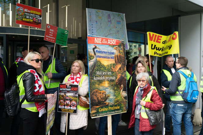 Dramat setek rodzin pod Warszawą! Nowa autostrada zburzy ich domy?! „Żyjemy na bombie”