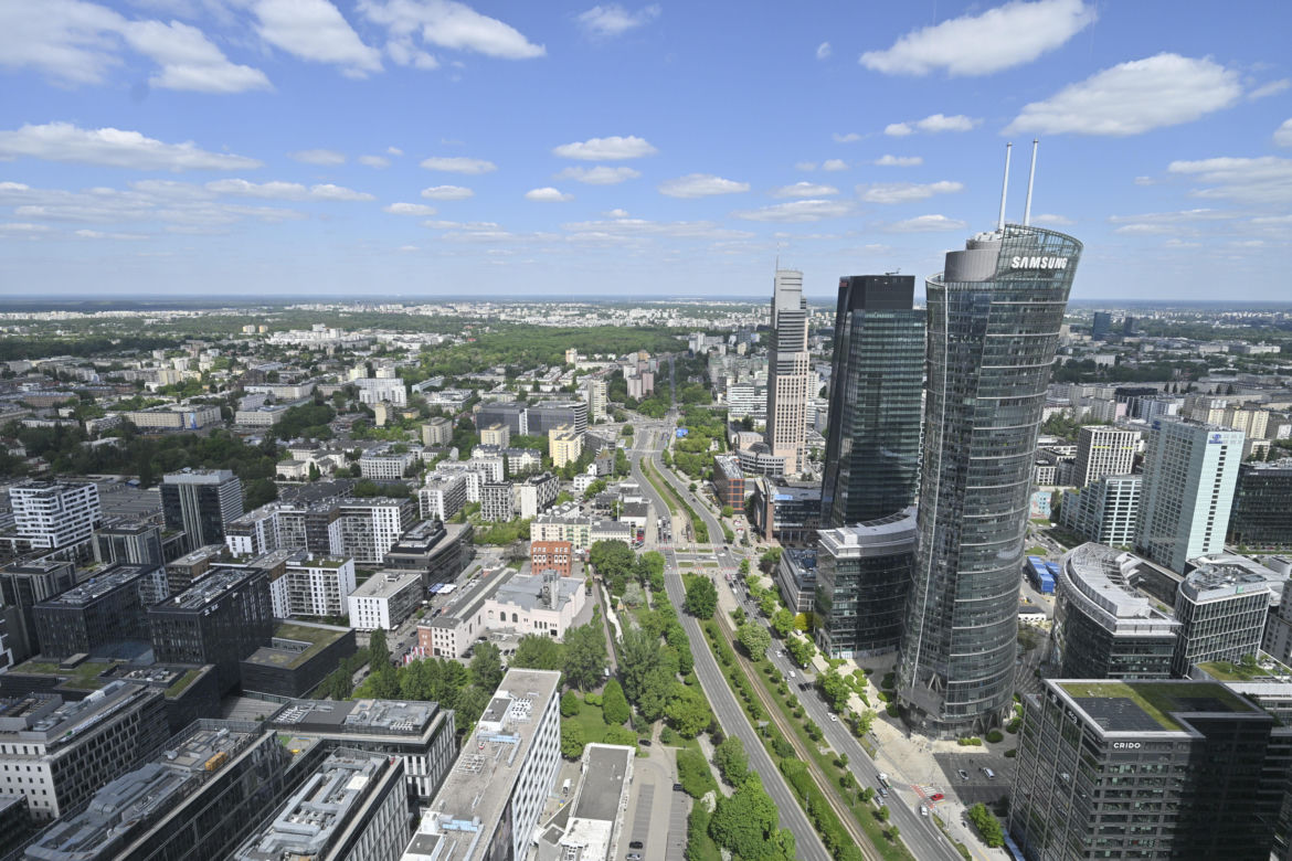 Widok na Warszawę ze Skylinera w 2025 r.