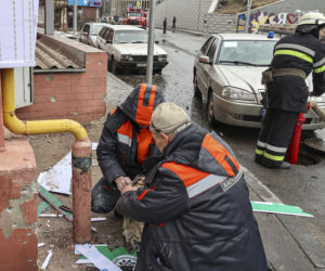 Wojna w Ukrainie - Charków po nalocie bombowym