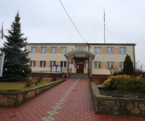 Makabra w Rozniszewie. Mąż zabił żonę i ranił syna	