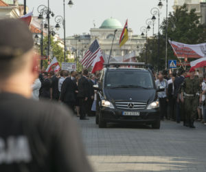 Pierwsza dama z córką przebierały się w busiku