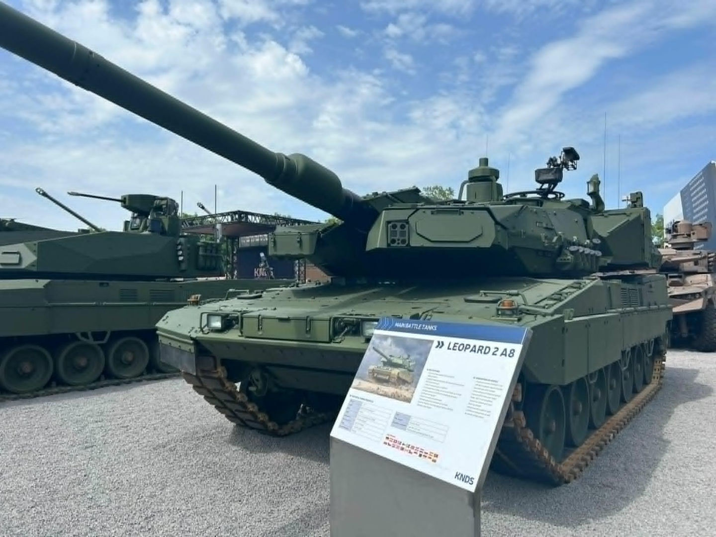 Leopard 2A8