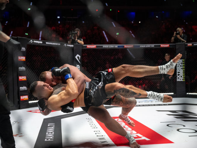 Denis Załęcki - Bartek Szachta na Fame MMA 30