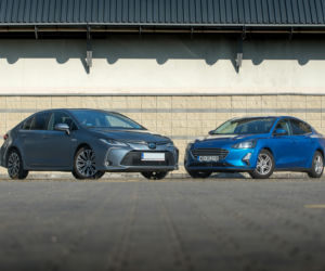 Ford Focus Sedan & Toyota Corolla Sedan