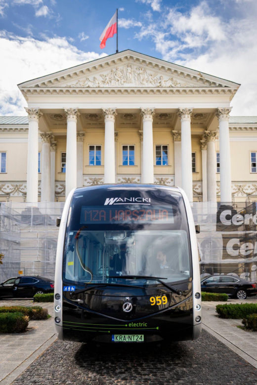Elektryczny autobus z Hiszpanii testowany na stołecznych drogach