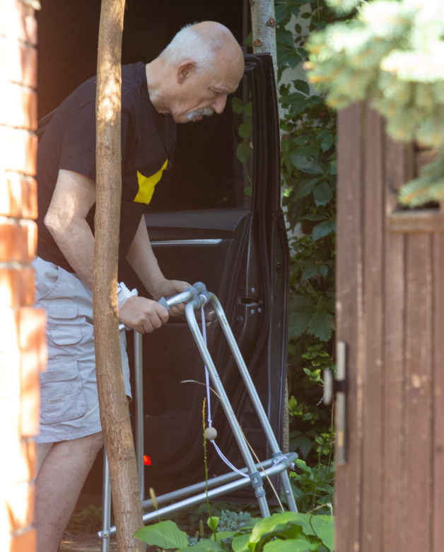 Janusz Korwin-Mikke po wyjściu ze szpitala