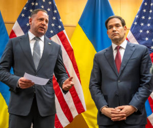 Europejscy liderzy wystawieni za drzwi wrócili oknem. Pokój w Ukrainie nigdy nie był tak bliski?